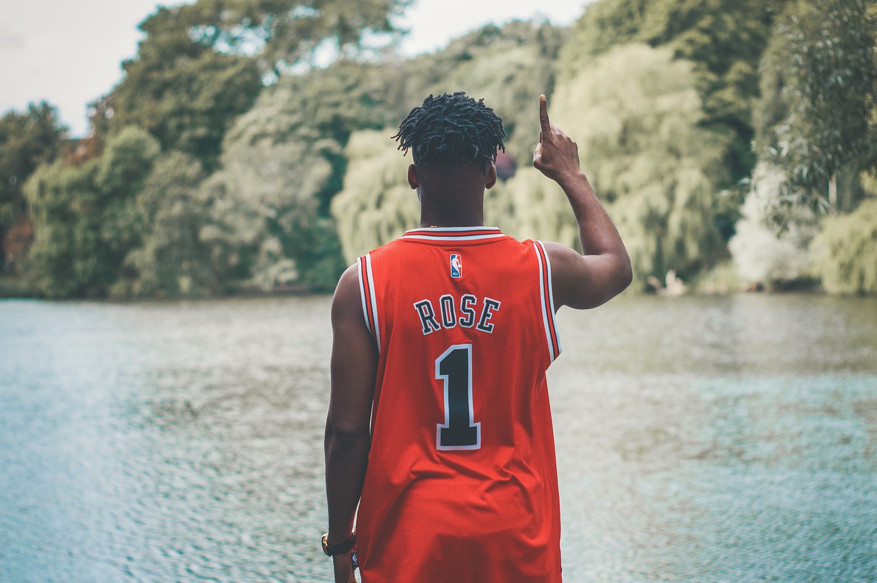 全能战士孙悦，中国篮球的华丽篇章——从NBA到国家队的华丽转型