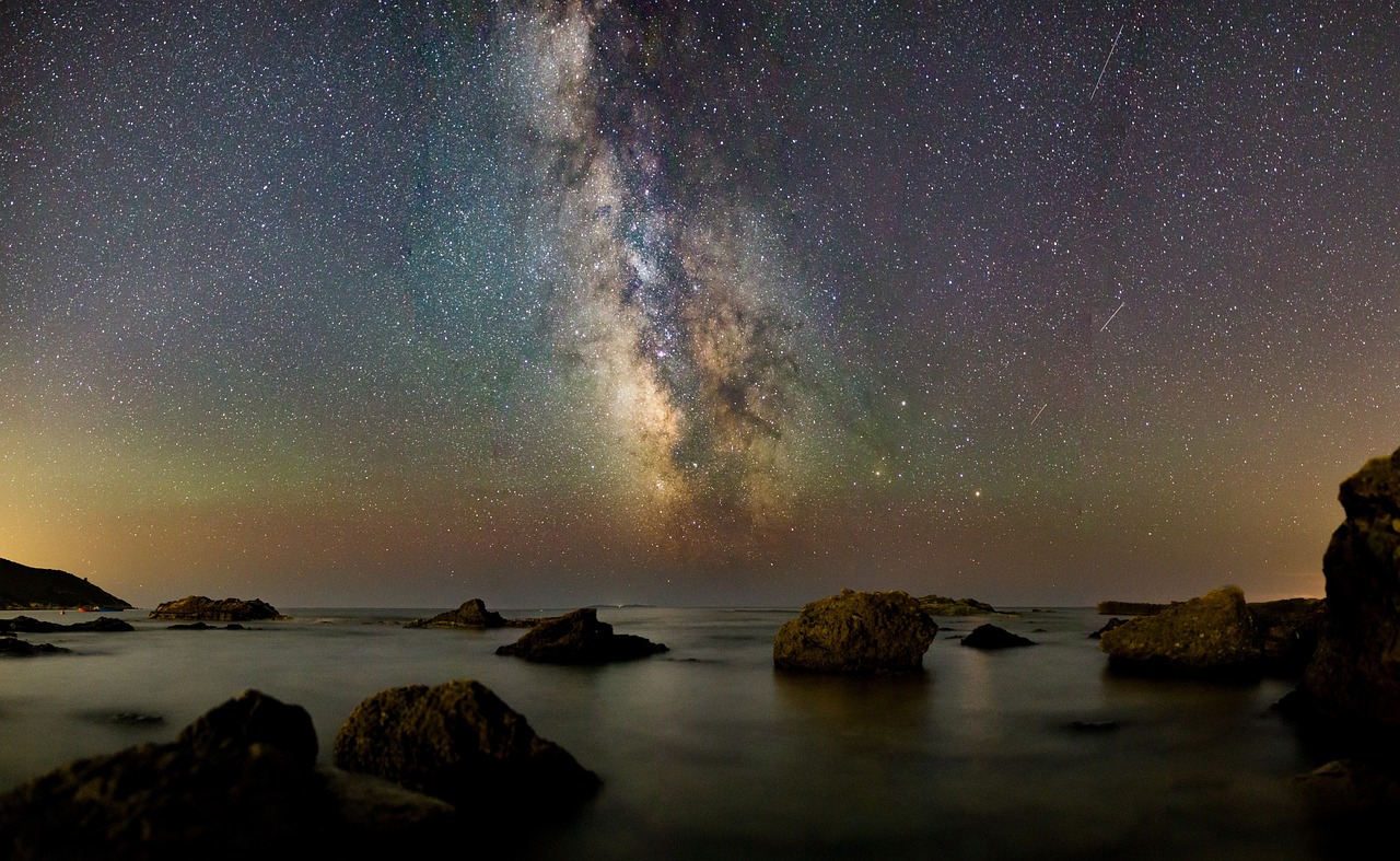 星空CLUV，探索宇宙的神秘旋律