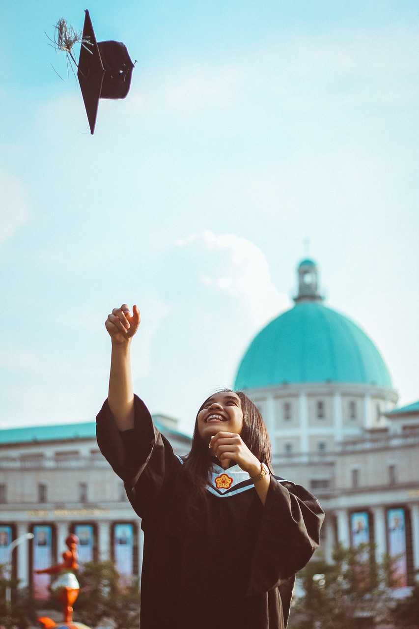 我们在同一所学校，英文版—跨越语言障碍的校园生活